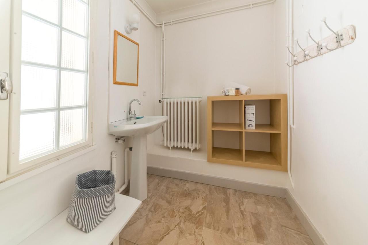 Appartement De Charme - Vue Sur Remparts - Wifi Gratuit - Parking Payant A Proximite Avinhão Exterior foto