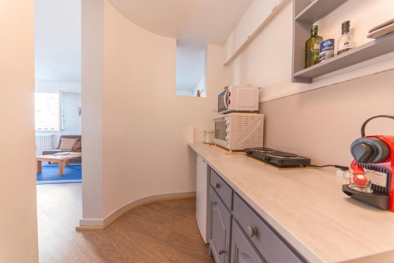 Appartement De Charme - Vue Sur Remparts - Wifi Gratuit - Parking Payant A Proximite Avinhão Exterior foto