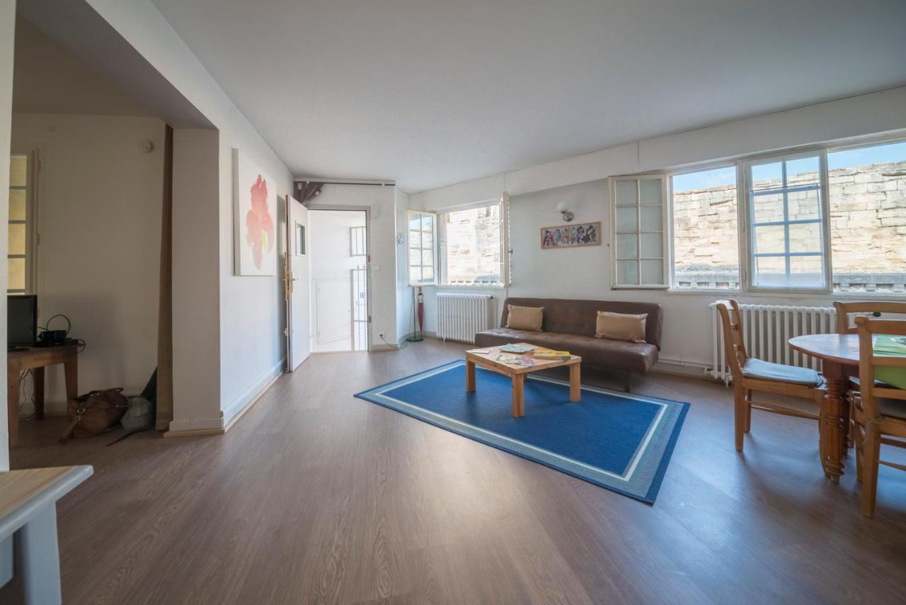 Appartement De Charme - Vue Sur Remparts - Wifi Gratuit - Parking Payant A Proximite Avinhão Exterior foto