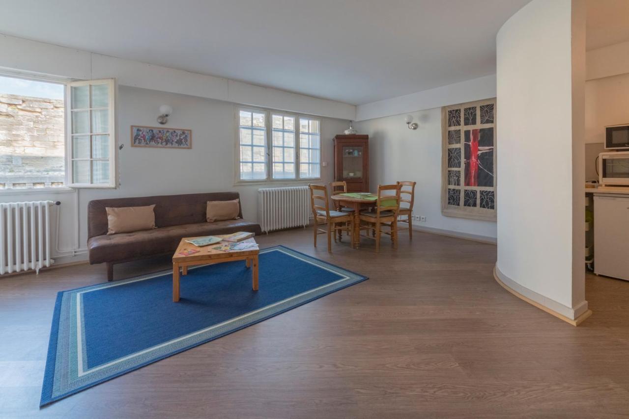 Appartement De Charme - Vue Sur Remparts - Wifi Gratuit - Parking Payant A Proximite Avinhão Exterior foto